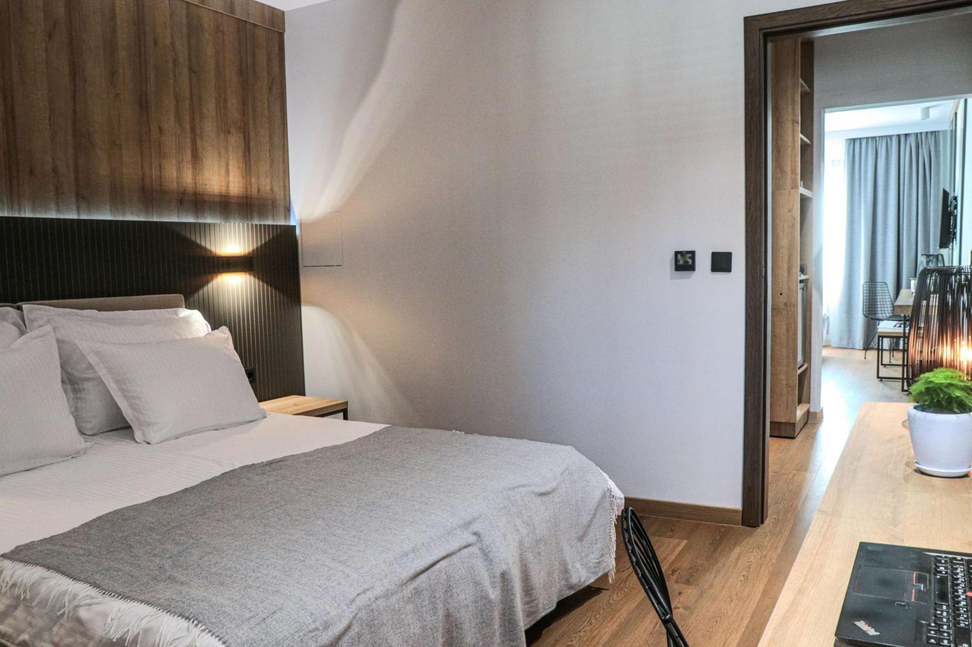Western Lozenetz 4*
